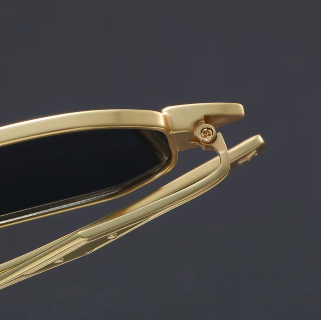 Éclat Royale Etched Sunglasses