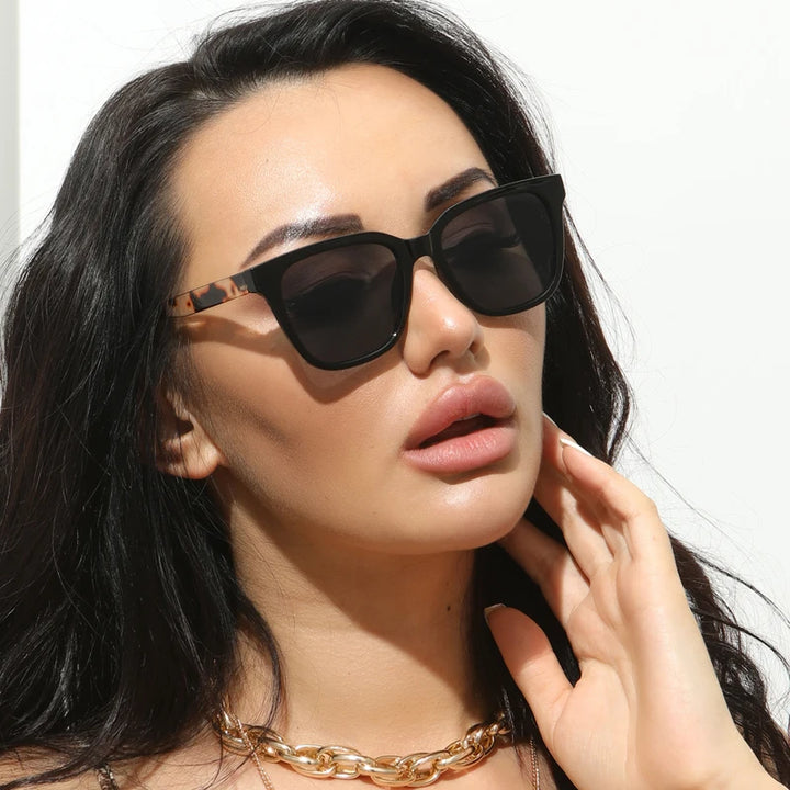 Zaria Square Sunglasses